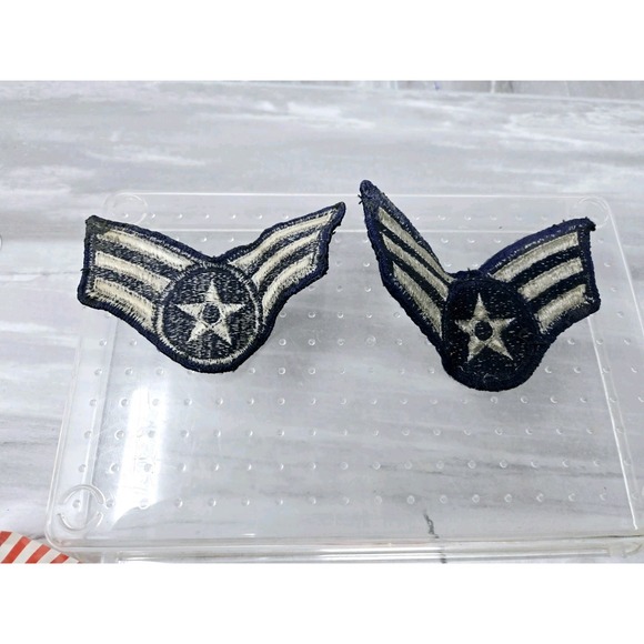USAF Senior Airman E-4 Rank Chevron Insignia U.S. Air Force Patch + Ribbon Pins - Picture 5 of 6